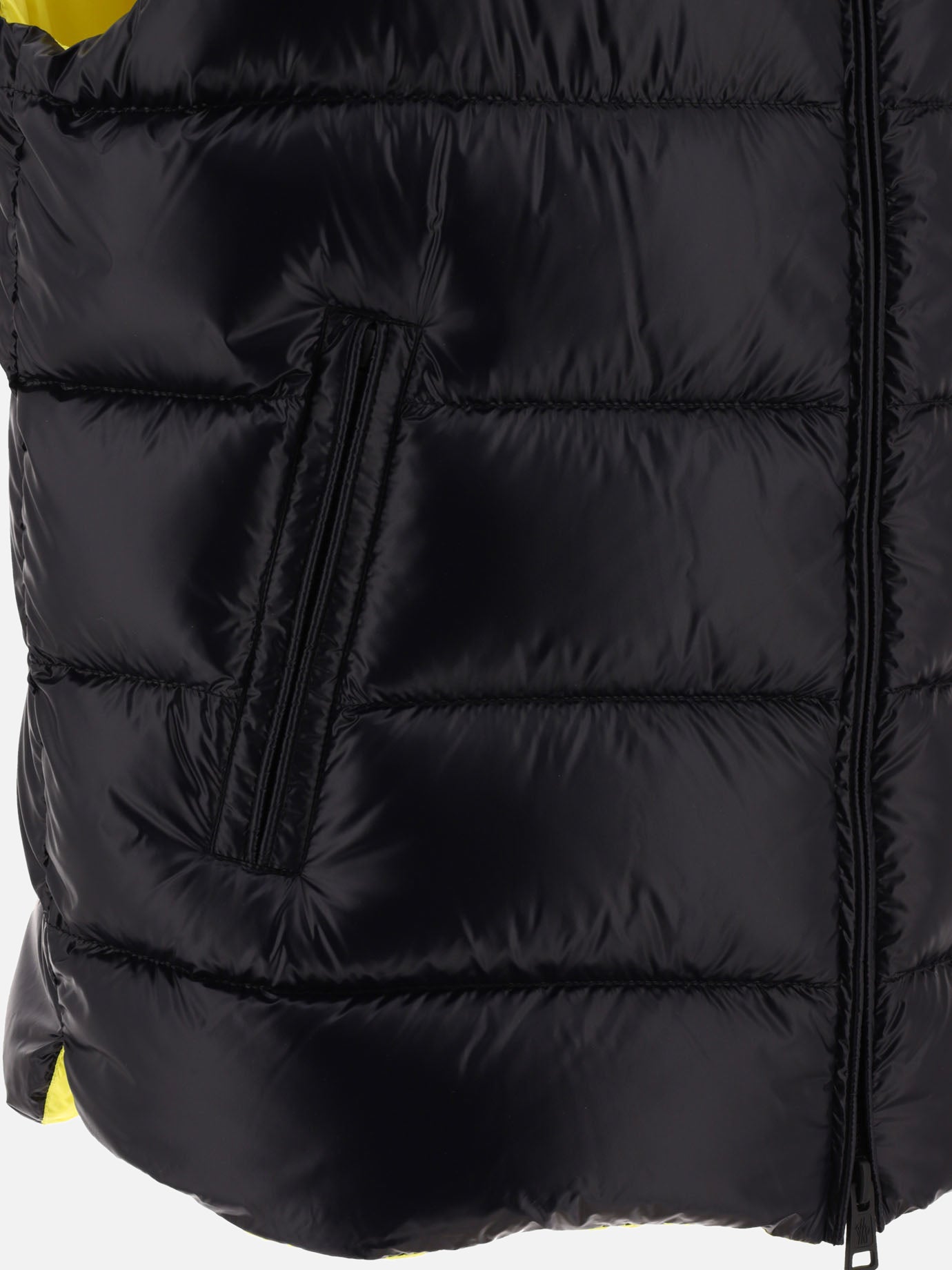 Giacche smanicate 100% polyamide - Padding: down and feathers  Nero - Moncler Uomo | PDP | VIETTI Online Store | thumbnail_4