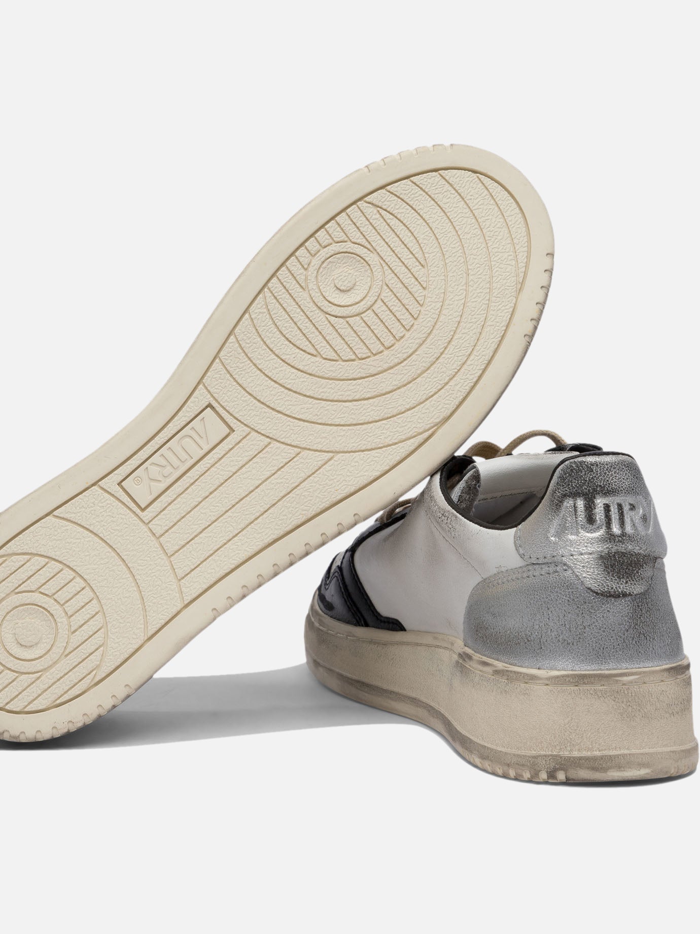Autry "Medalist Low Super Vintage" Sneakers Black
