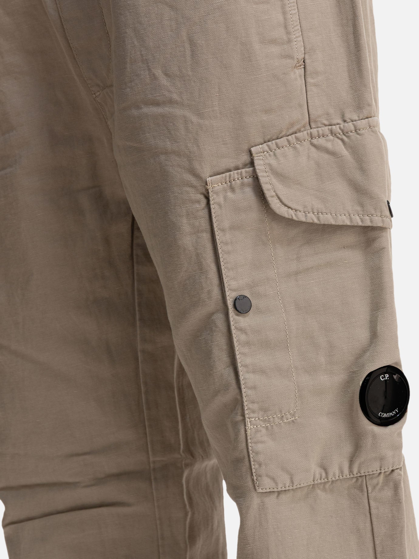 C.P. Company Pantaloni cargo in cotone e lino 15522631_48 Beige thumbnail_4