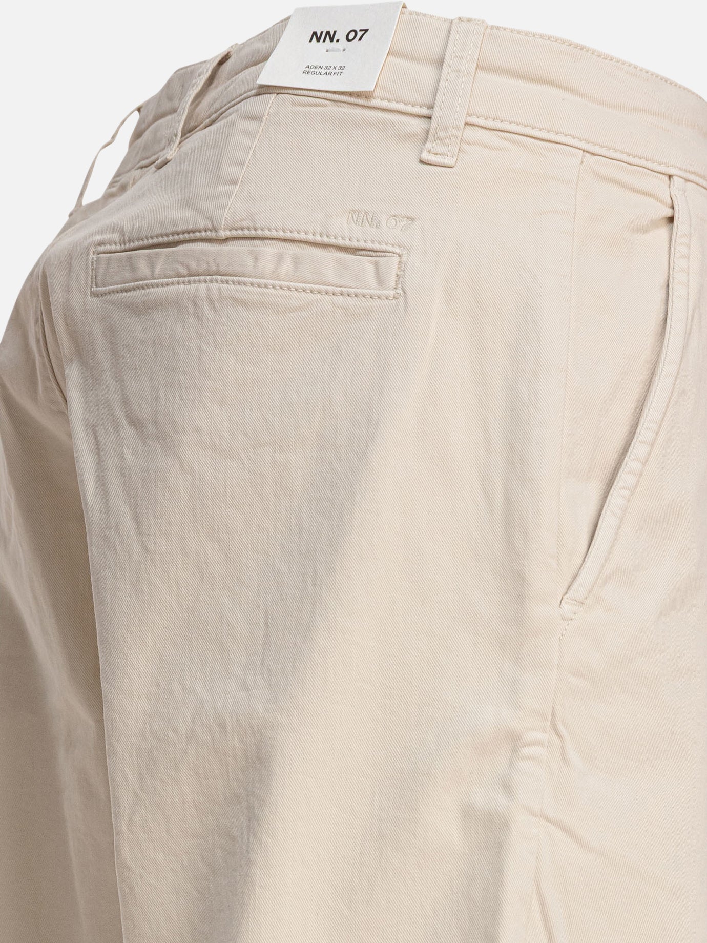 NN.07 "Aden" trousers White