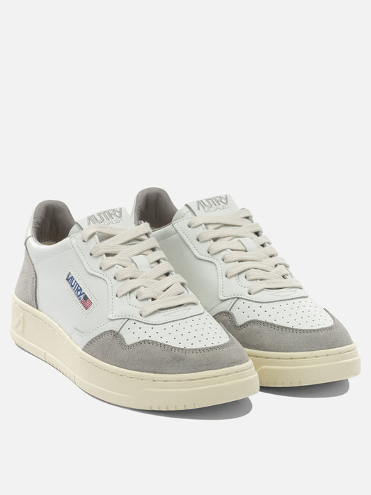 Low top sneakers 100% cow leather - 100% rubber  White - Autry Men | VIETTI Online Store | 2

