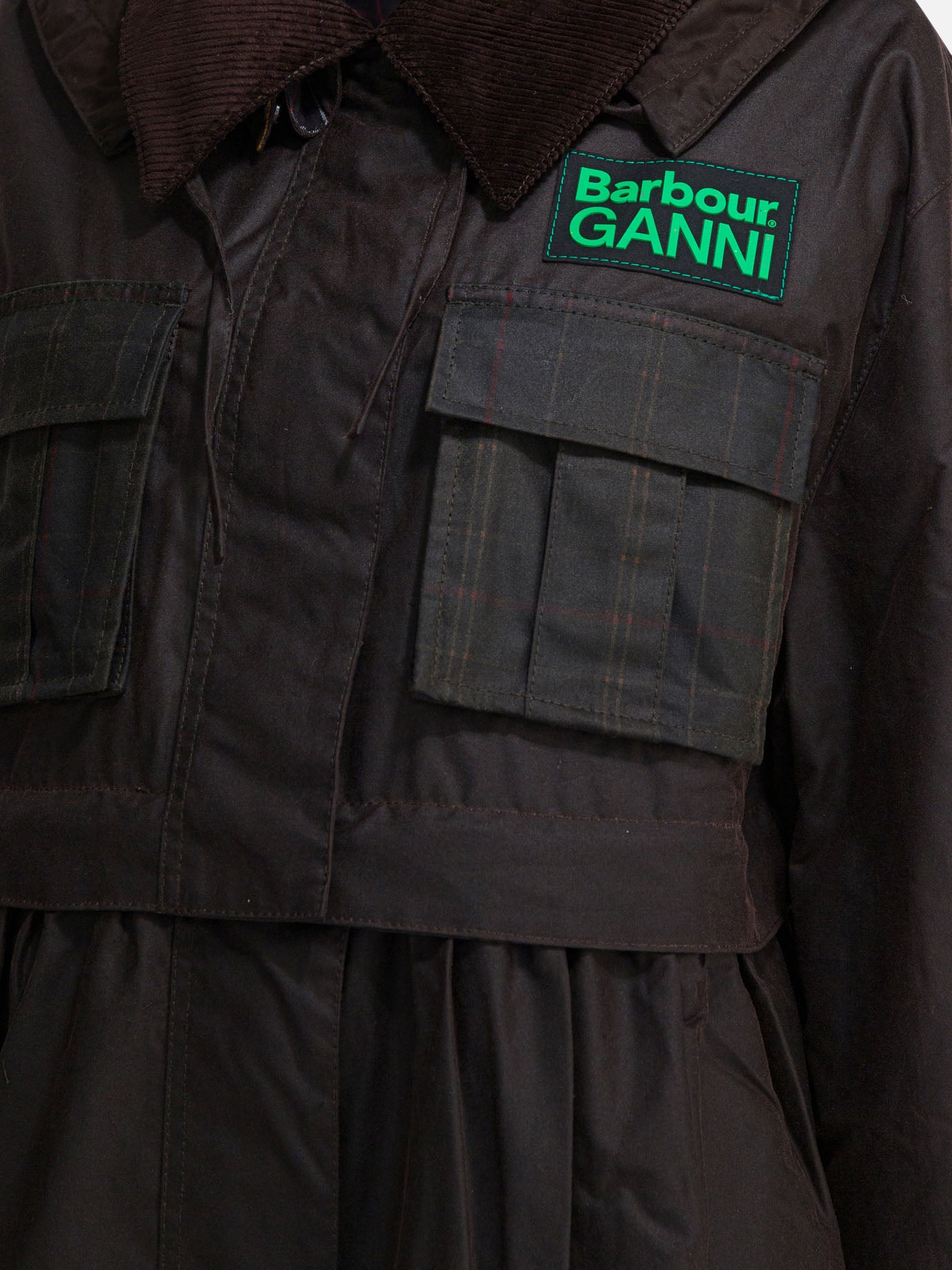 Impermeabili & Trench Logo  Verde - Barbour Donna | PDP | VIETTI Online Store | Zoom-Modal_3
