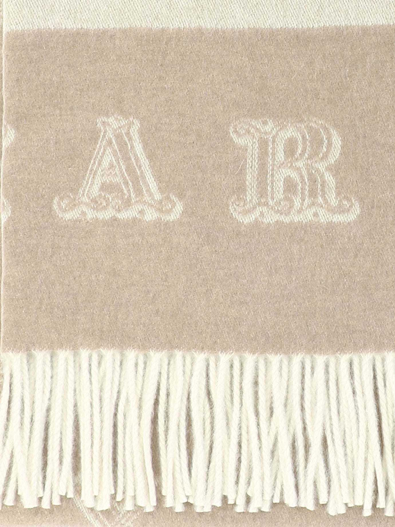 Fringed scarves 100% cashemere  Beige - Max Mara Women | PDP | VIETTI Online Store | thumbnail_2