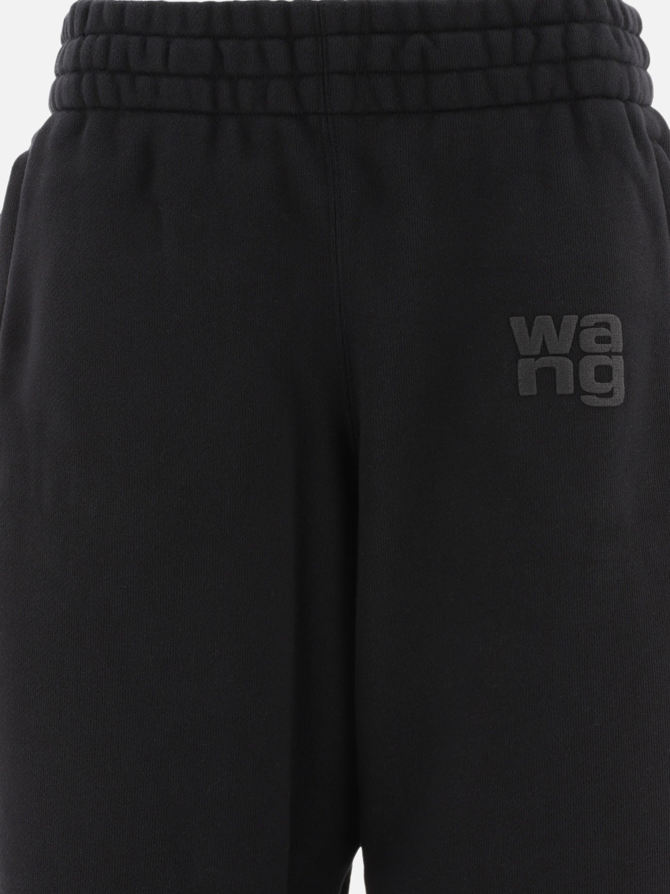 Joggers with rubberised logo