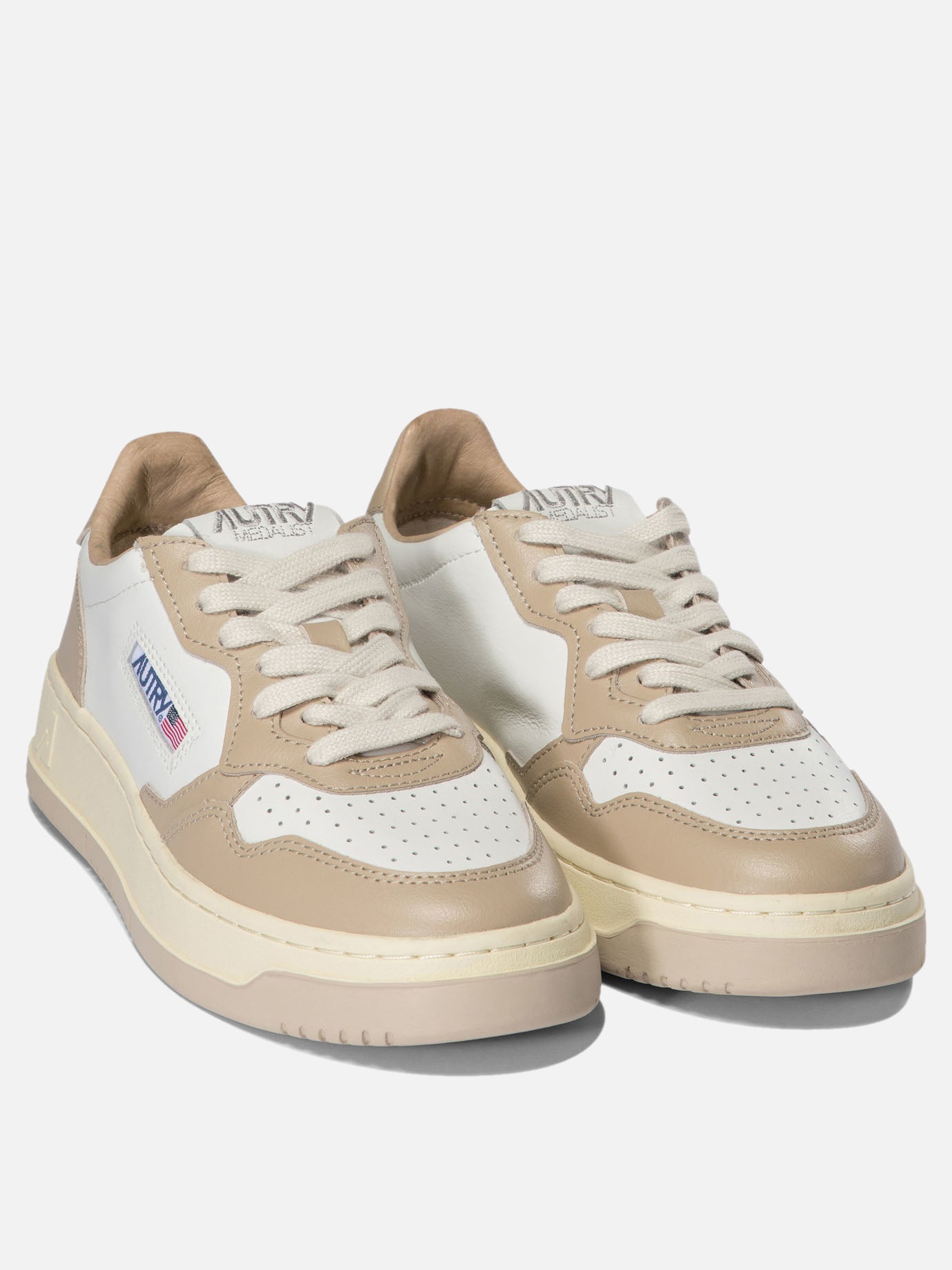 Low top sneakers 100% cow leather - 100% rubber  Beige - Autry Women | PDP | VIETTI Online Store | Zoom-Modal_2
