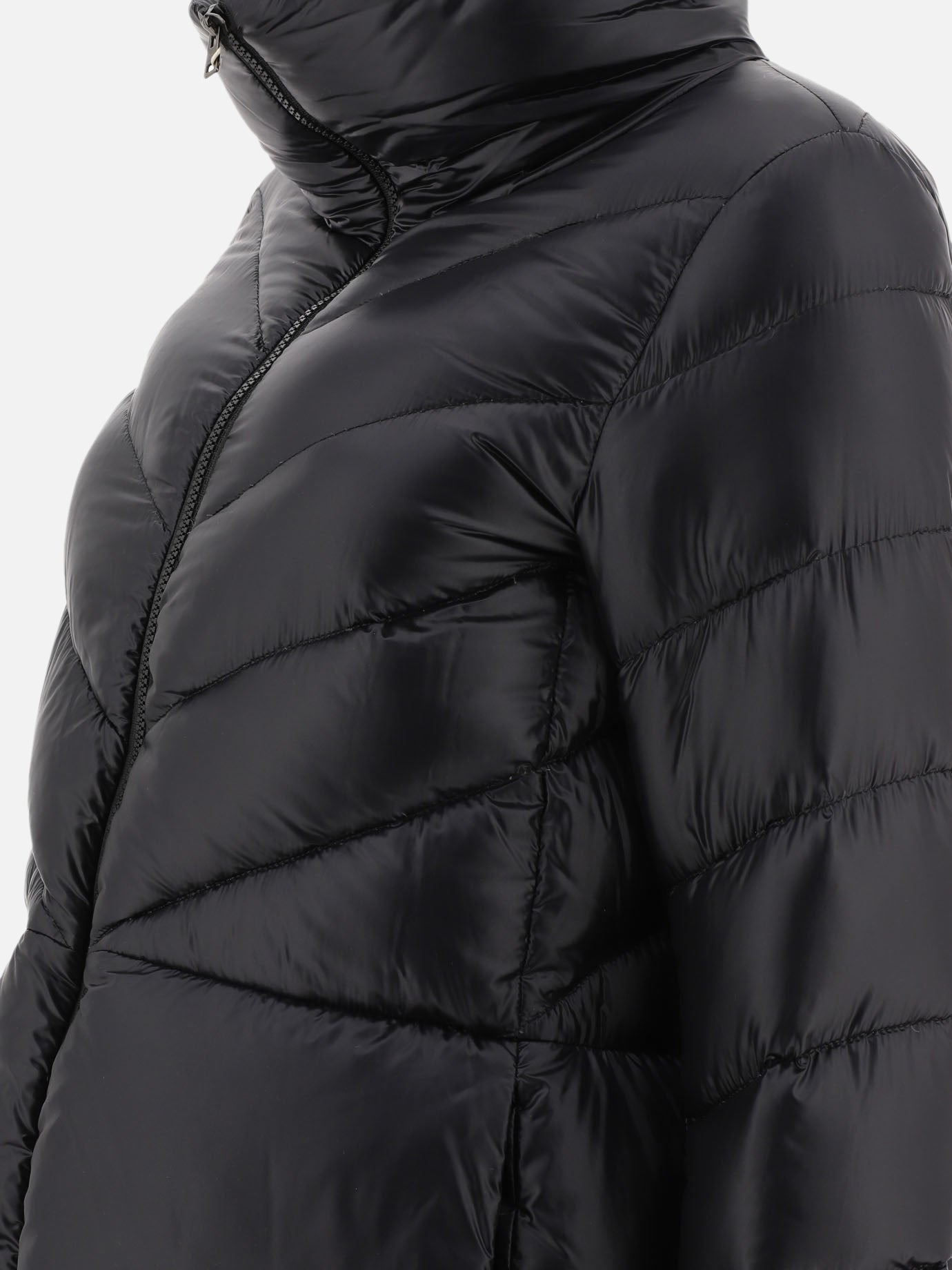 "Chevron" down coat