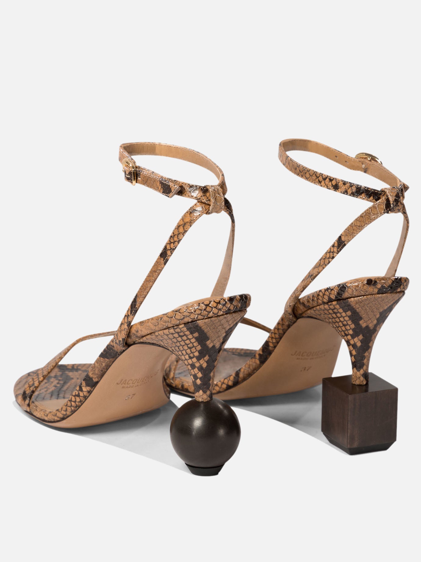 "Les sandales Bisou" sandals