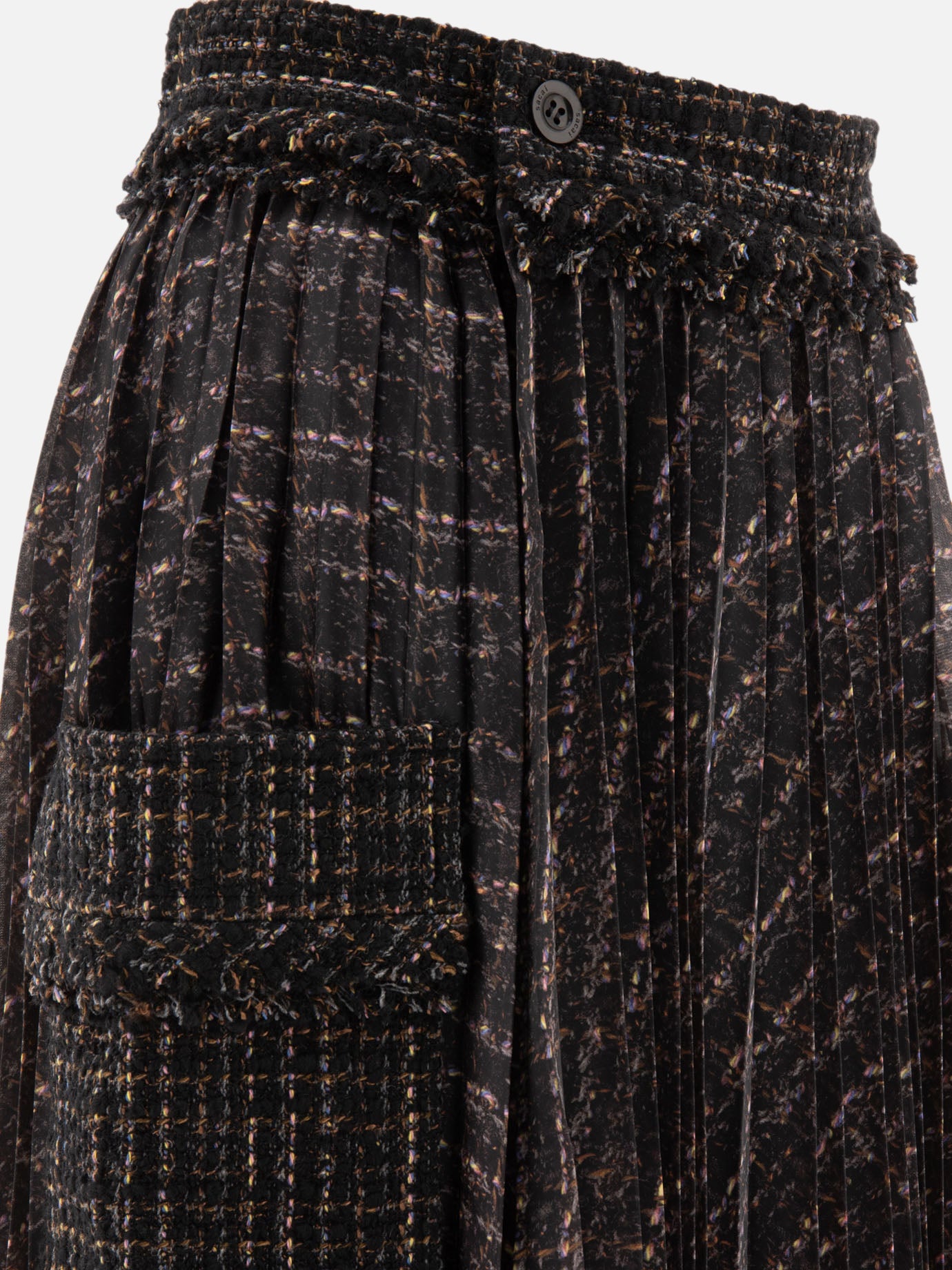 Pleated skirt with cargo pockets