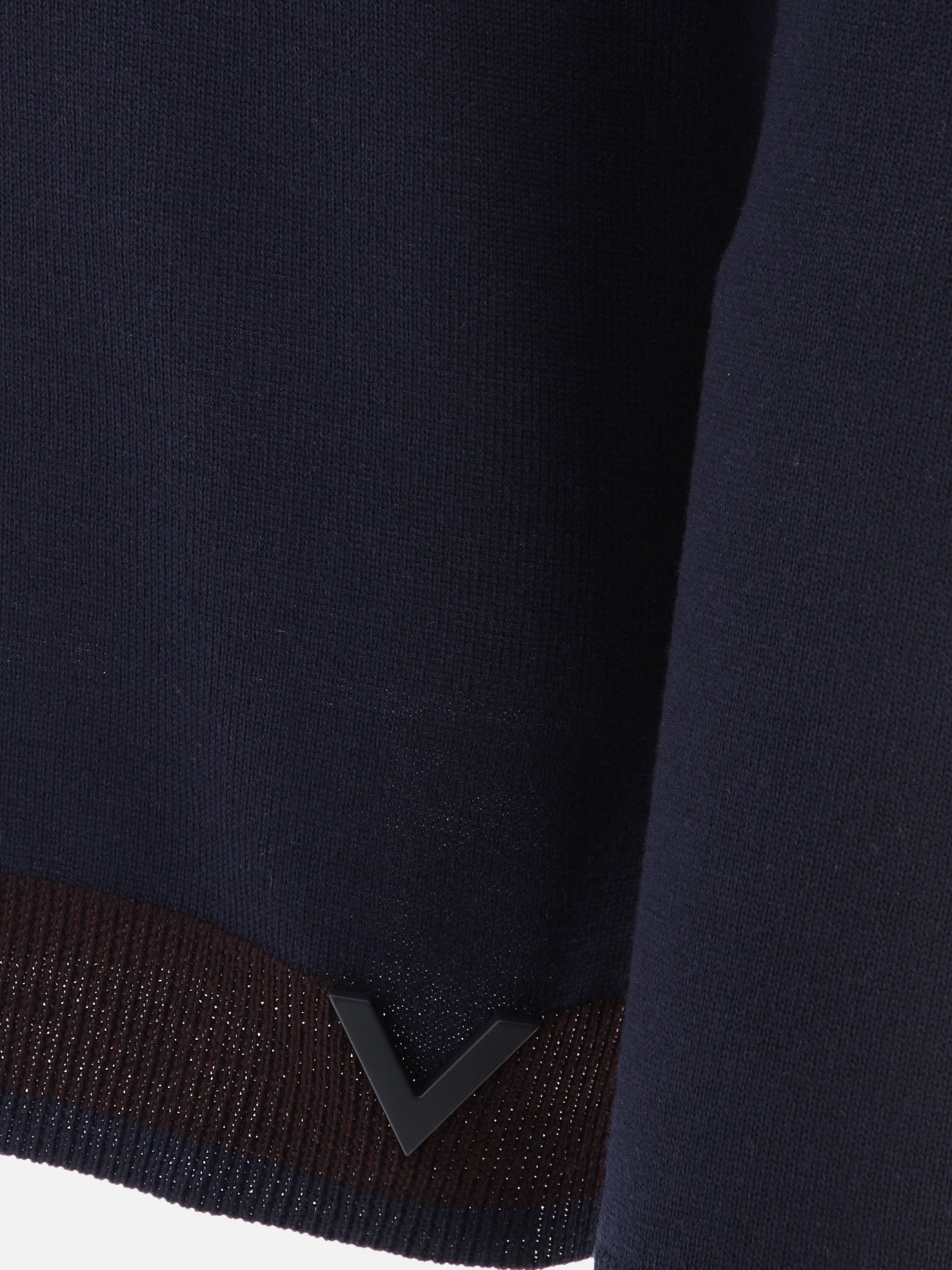 Maglione con V Detail gommata