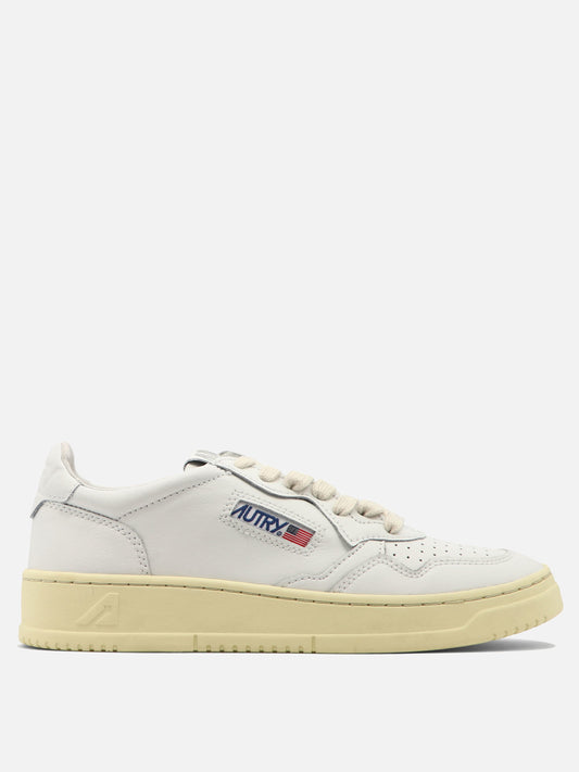 Sneaker basse 100% cow leather - 100% rubber  Bianco - Autry Donna | PLP | VIETTI Online Store 

