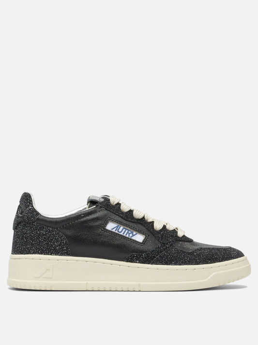 Sneaker basse 100% cow leather - 100% rubber  Nero - Autry Donna | PLP | VIETTI Online Store 
