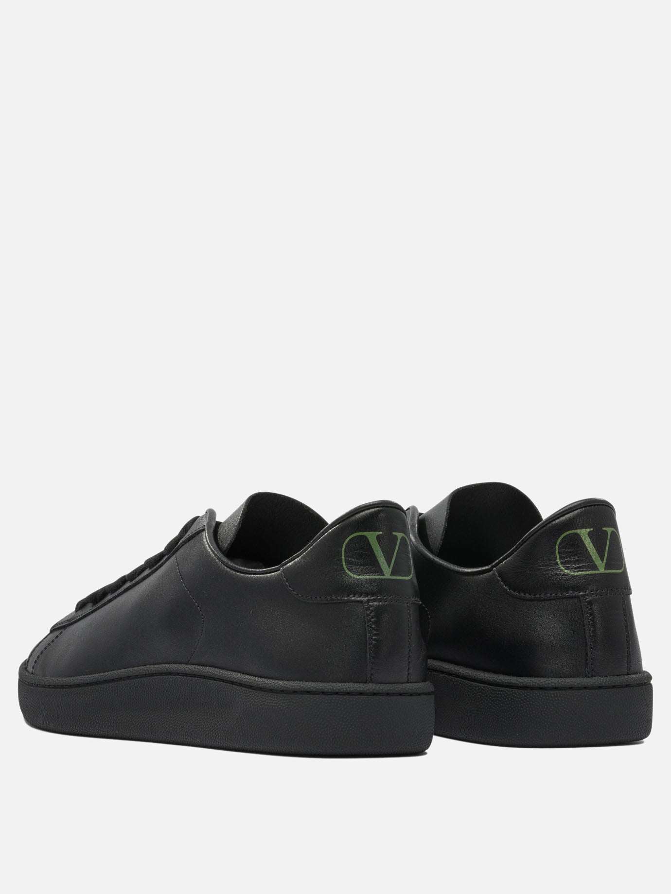 Low top sneakers 100% leather - 100% rubber  Black - Valentino Garavani Men | PDP | VIETTI Online Store | thumbnail_4